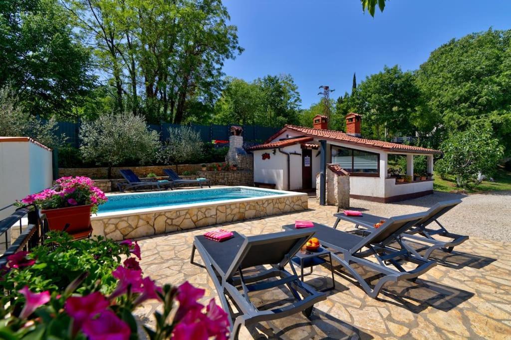 Piccola Casa - A Little Paradise Kršan 外观 照片